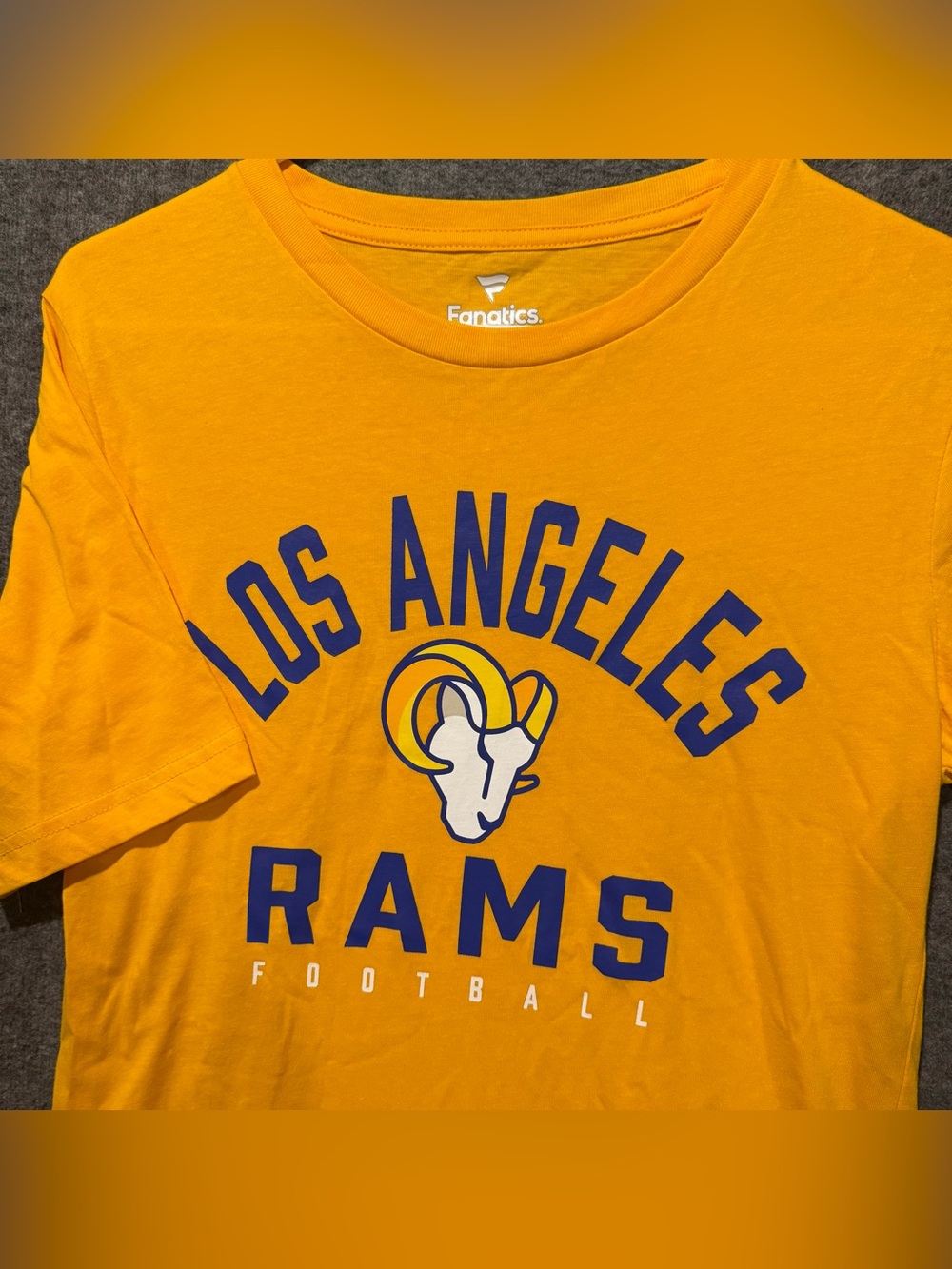 Los Angeles Rams Fanatics Tee Shirt Mens Adult Small (has flaw) yellow Football